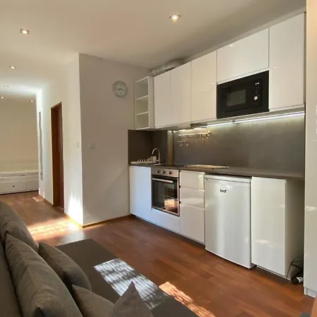 Garden House On The Vltava Riverbank 15 Min To Prague *