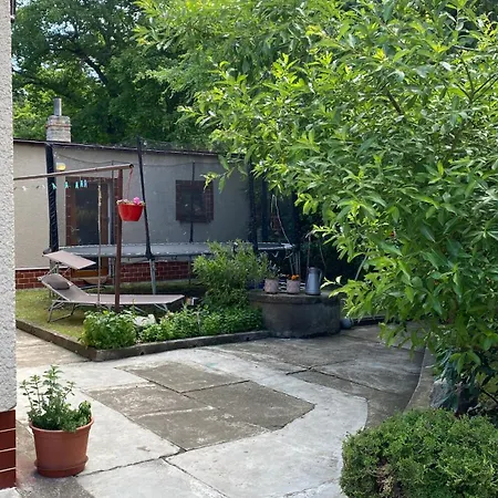 Appartement Garden House On The Vltava Riverbank 15 Min To Prague Kralupy nad Vltavou