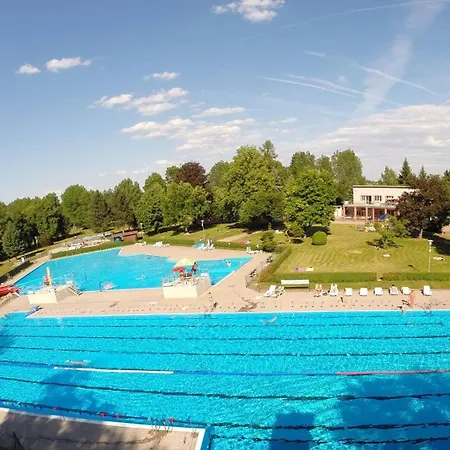 Garden House On The Vltava Riverbank 15 Min To Prague *