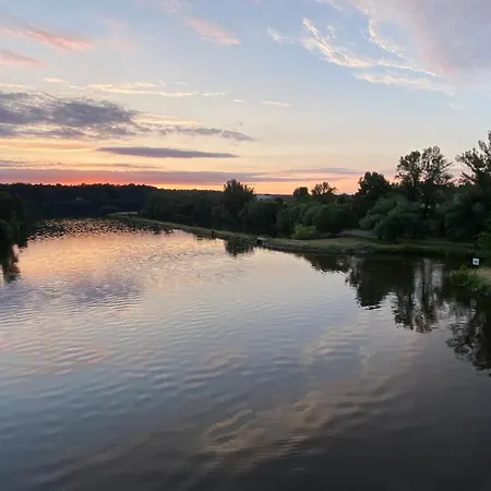 Appartement Garden House On The Vltava Riverbank 15 Min To Prague *